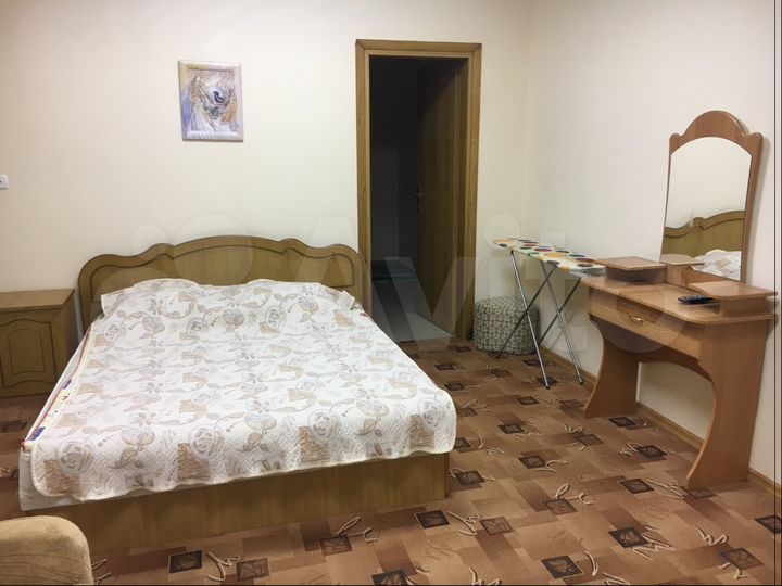 1-к. квартира, 40 м², 1/4 эт.
