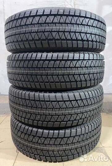 Bridgestone Blizzak DM-V3 235/65 R18