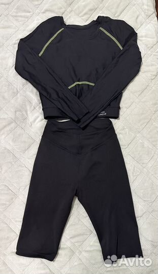 Костюм для фитнеса женский