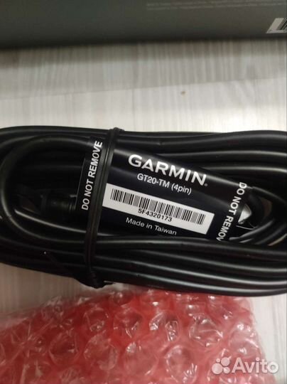 Эхолот Garmin Striker Vivid 4cv с датчиком GT20-TM