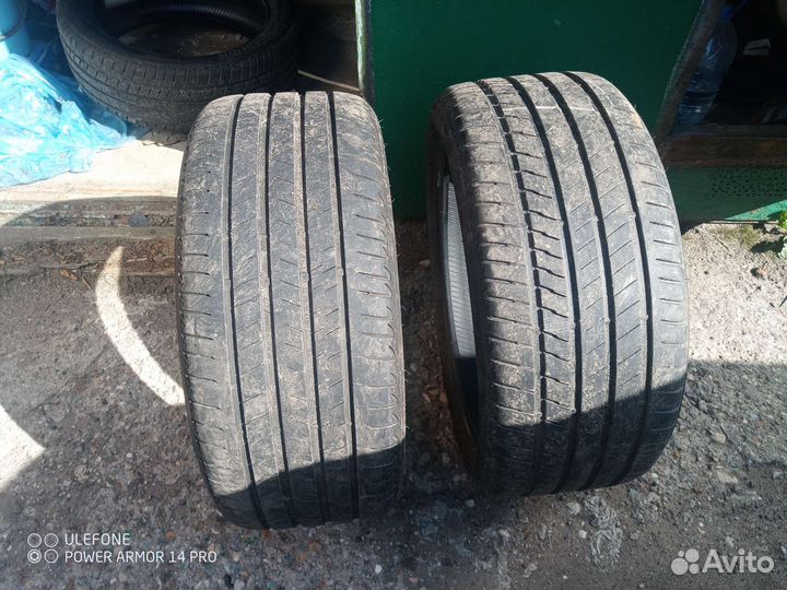 Bridgestone Alenza 001 245/45 R20 и 275/40 R20