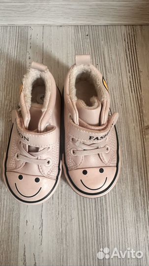 Ботинки весенние 22 на девочку