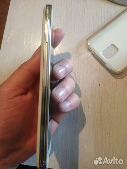 Телефон Samsung