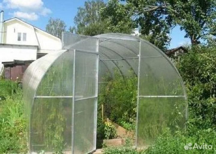 Теплица крепкая