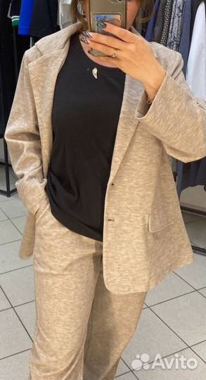 Брючный костюм женский