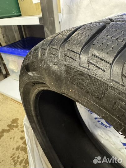 Pirelli Winter Sottozero 3 245/40 R19 98V