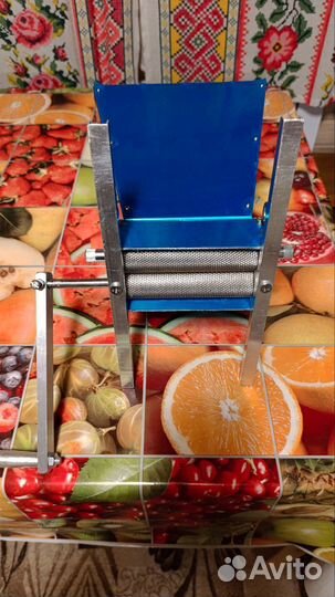 Мельница для зерна ручная двухвальцовая