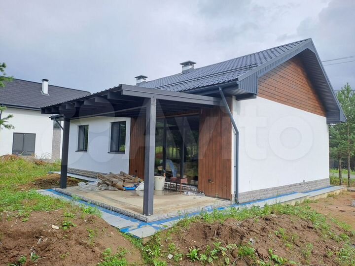 Дом 105 м² на участке 7,3 сот.