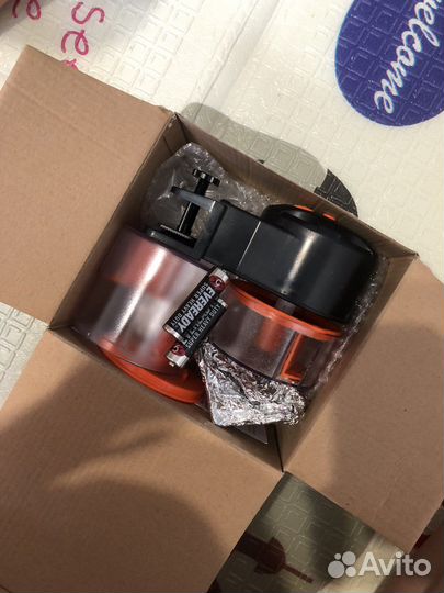 Автоматическая кормушка для рыб