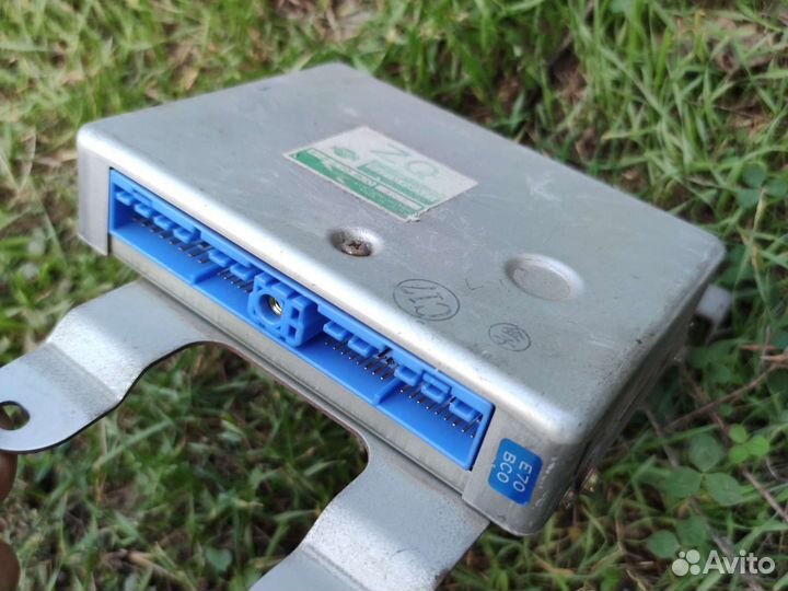 Блок управления двс Ниссан пресия