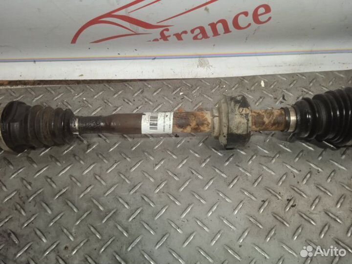 Привод передний правый Renault Logan 1