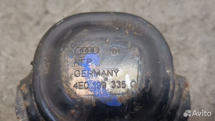 Патрубок интеркулера Audi A8 (D3)