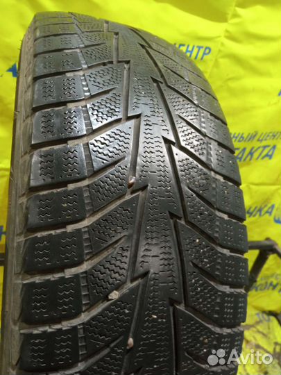 Hankook Winter I'Cept IZ2 215/65 R16