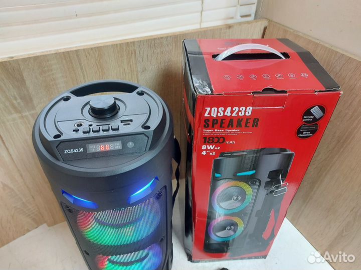 Портативная колонка Speaker ZQS-4239 (новая)