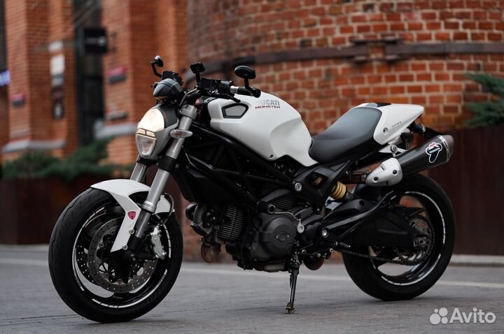 Ducati monster 696 ABS