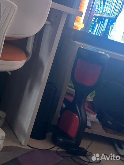 Продам гироскутер mekotron HoverBoard 6