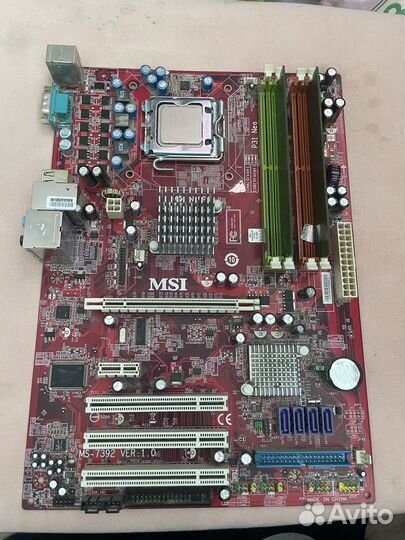 Материнская плата с процессором и памятью