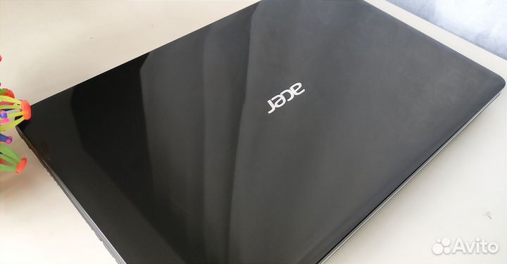 Ноутбук Acer i5/4 ядра/ ssd 500gb/8ozu