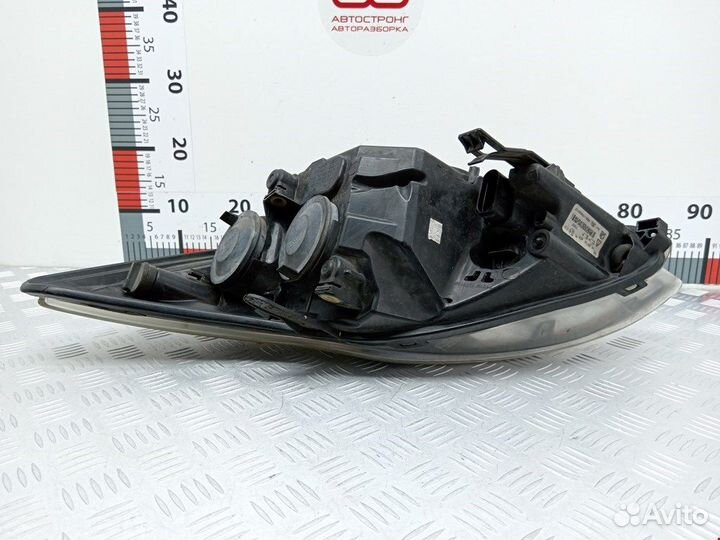 Фара передняя для Ford Focus 2 1480979