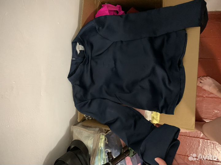 Коробка женских вещей