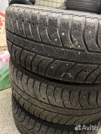 Bridgestone Ice Cruiser 7000 185/55 R15 82T