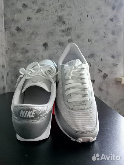 Кроссовки nike