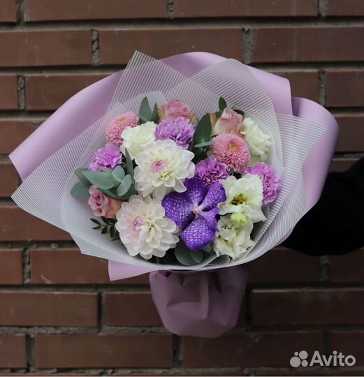 Букеты и цветы с доставкой в Москве