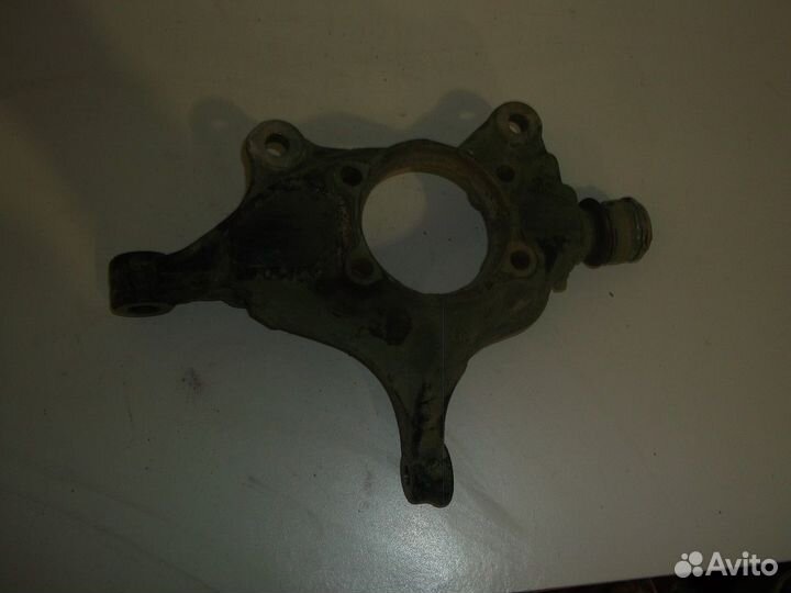 Кулак поворотный передний правый (Mazda CX-5)