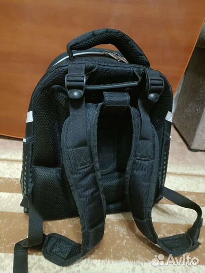 Рюкзак школьный