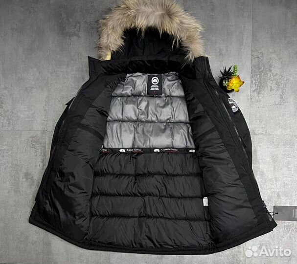 Куртка зимняя Canada Goose