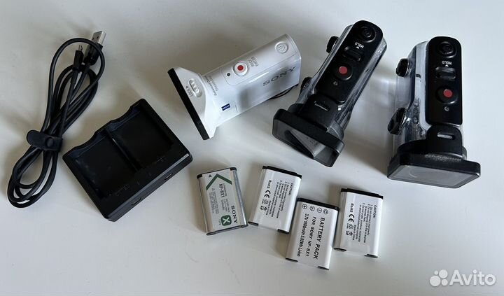 Экшн-камера Sony HDR AS300 + аксессуары