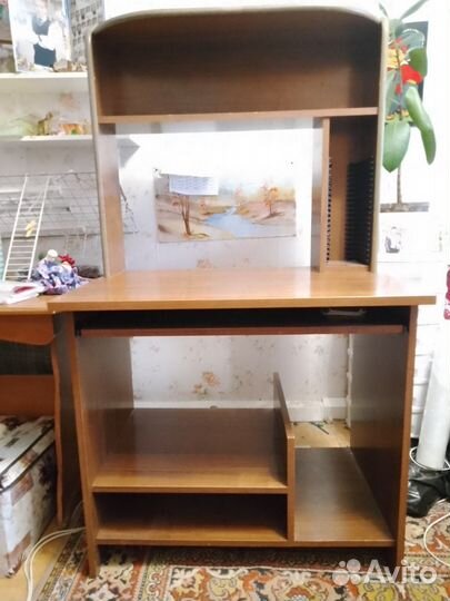 Продам компьютерный стол