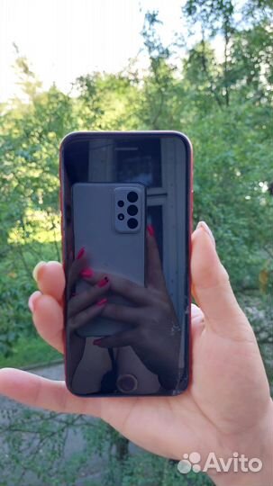 iPhone SE, 128 ГБ