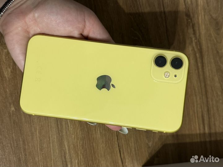 iPhone 11, 128 ГБ