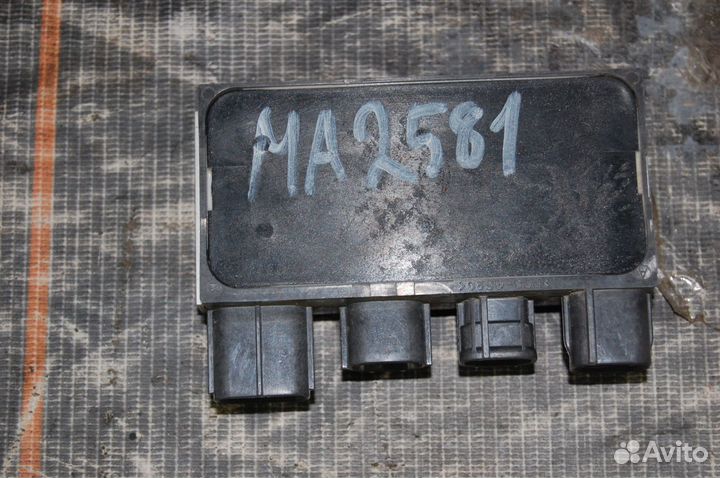 Блок управления - Toyota Land Cruiser Prado 150