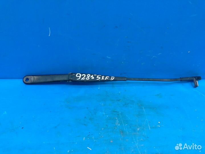 Поводок стеклоочистителя передний левый Ford Focus