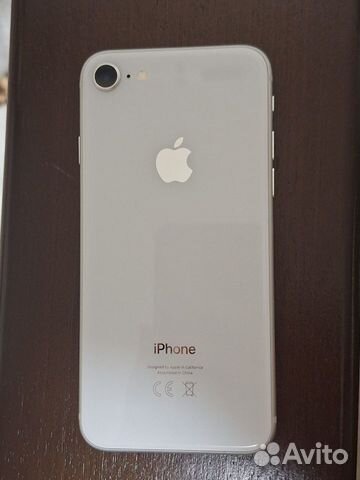 iPhone 8, 64 ГБ