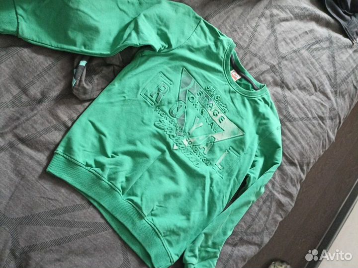 Много одежды