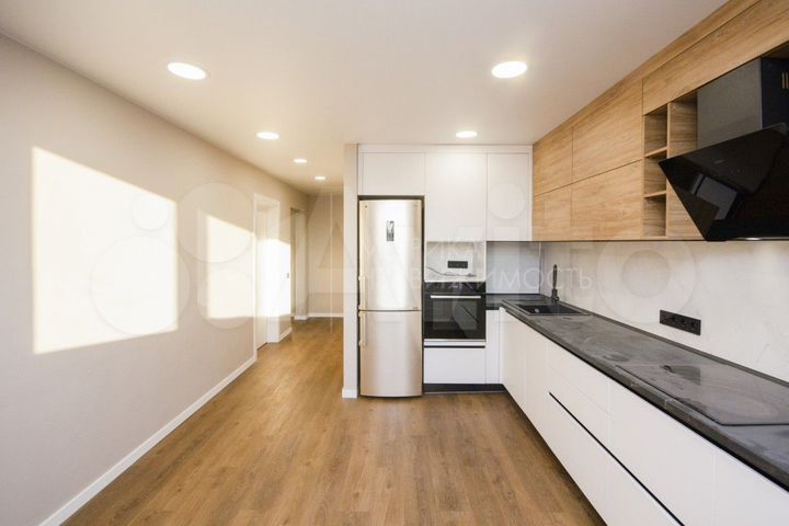 3-к. квартира, 92,4 м², 14/15 эт.