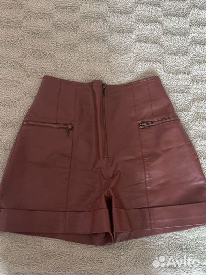 Шорты кожаные