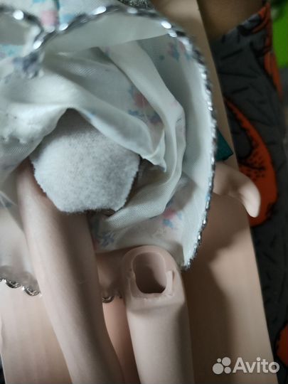 Кукла фарфоровая коллекционная