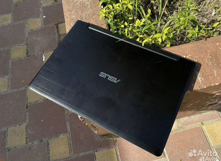 Продам ноутбук asus