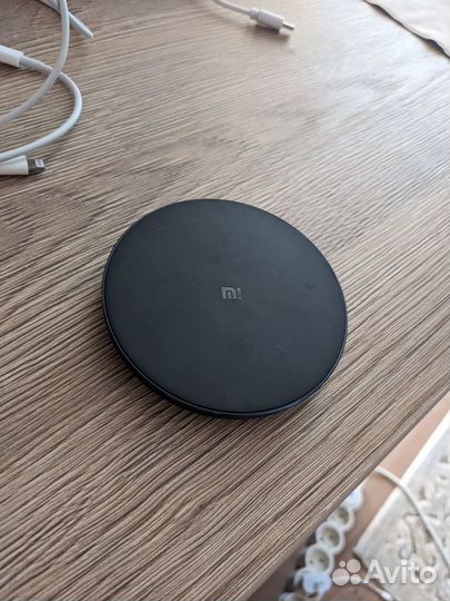 Беспроводная зарядка Xiaomi Mi Wireless Charging