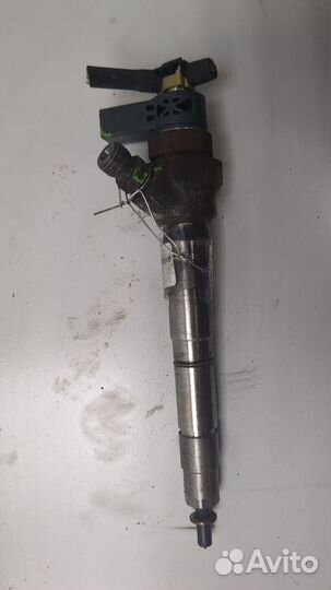 Форсунка топливная Volkswagen Caddy 2015, 2016