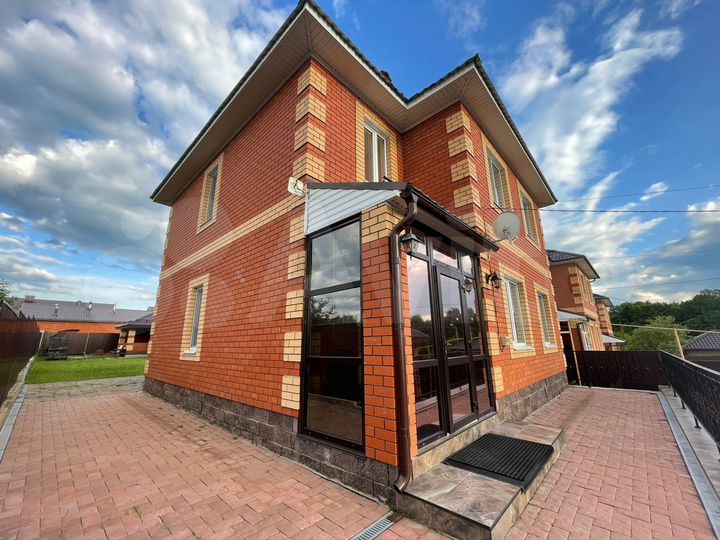 Коттедж 150 м² на участке 8 сот.