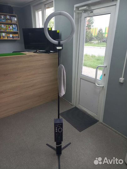 Кольцевая лампа со штативом бу