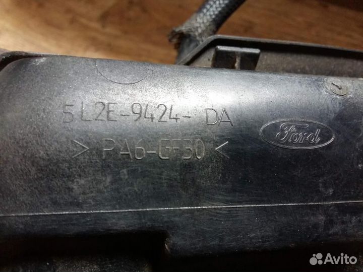 Коллектор впускной Ford Explorer 4