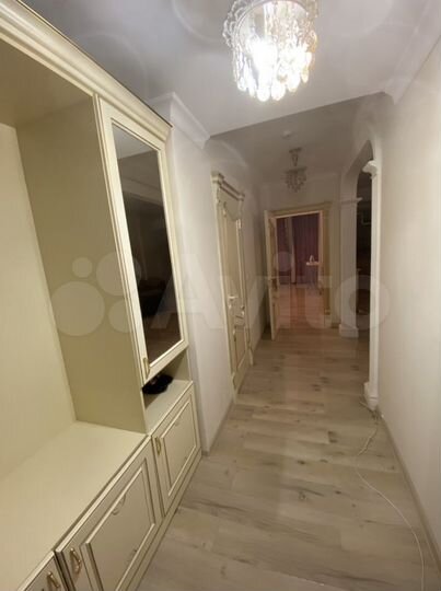 2-к. квартира, 70 м², 3/45 эт.