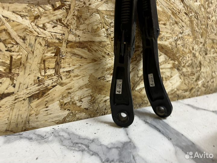 Поводок дворника правый левый мазда 3 bk