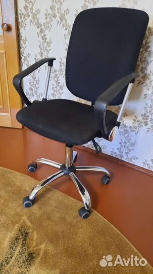 Компьютерное кресло